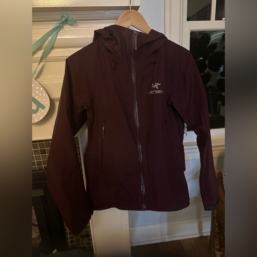 Arc'teryx Beta SL Hybrid Jacket - Women's Medium